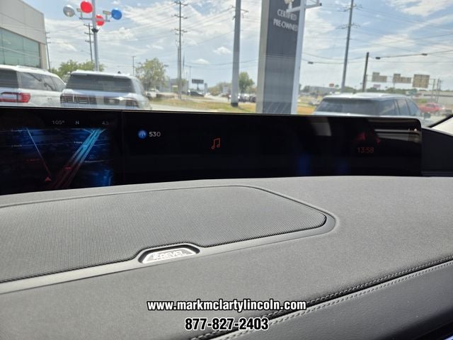 2027 Lincoln Navigator Premiere