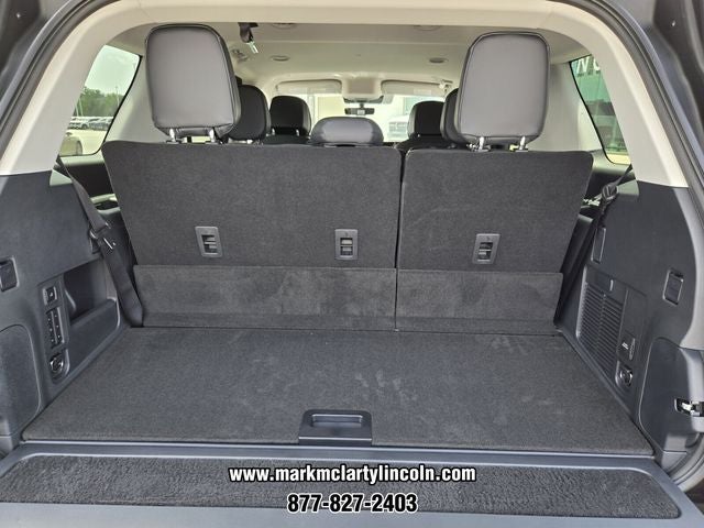 2027 Lincoln Navigator Premiere