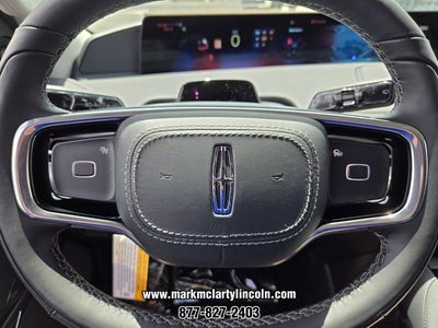 2027 Lincoln Navigator Premiere
