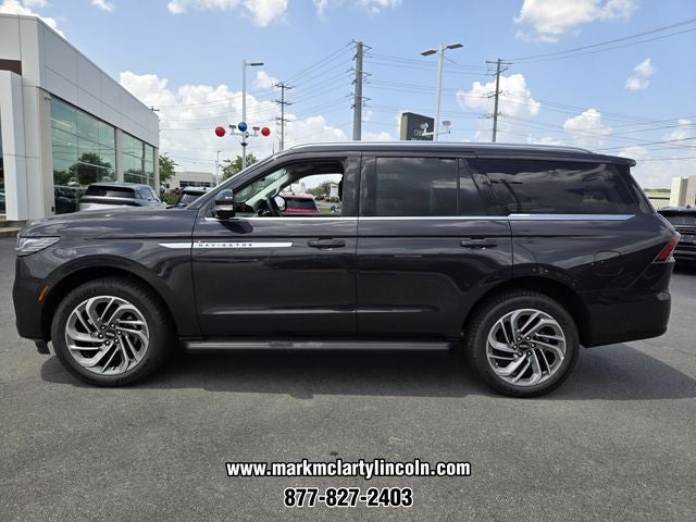 2027 Lincoln Navigator Premiere