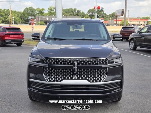 2027 Lincoln Navigator Premiere