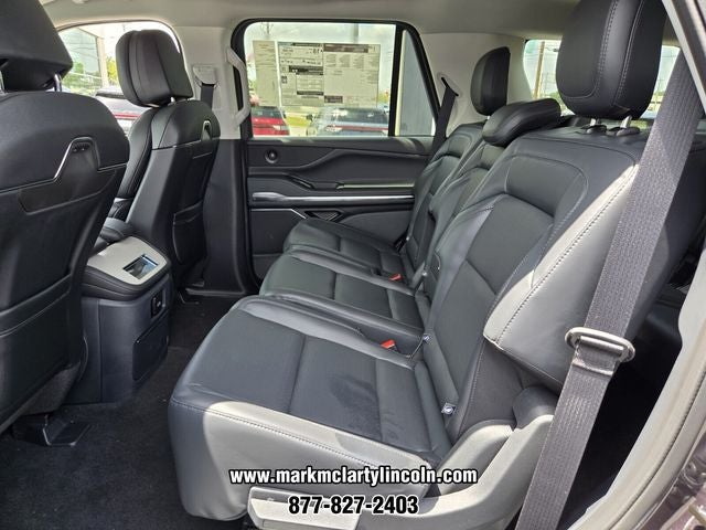 2027 Lincoln Navigator Premiere