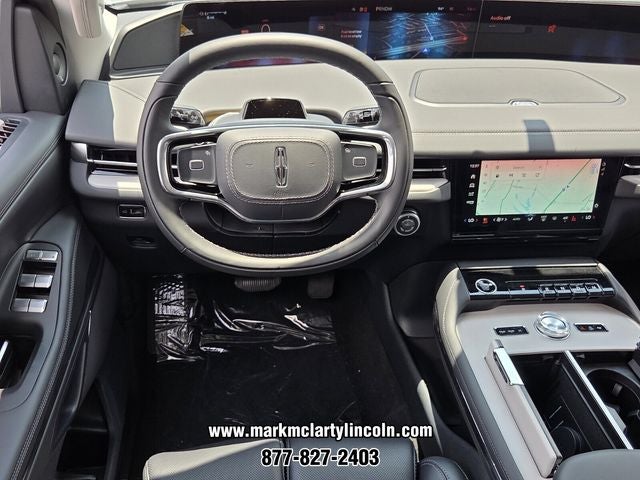 2027 Lincoln Navigator L Premiere