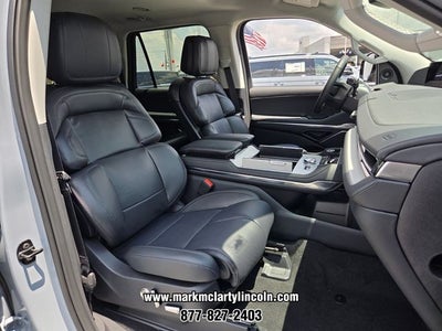 2027 Lincoln Navigator L Premiere