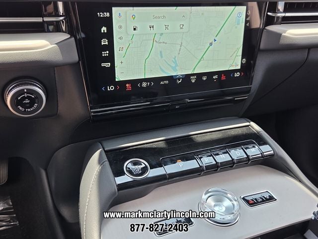 2027 Lincoln Navigator L Premiere