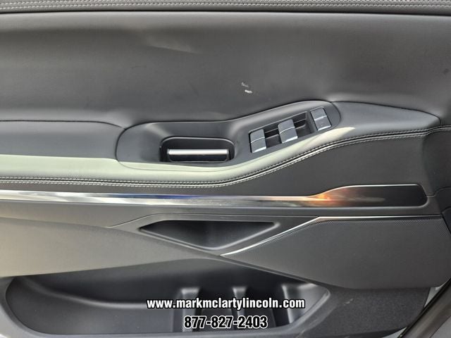 2027 Lincoln Navigator L Premiere