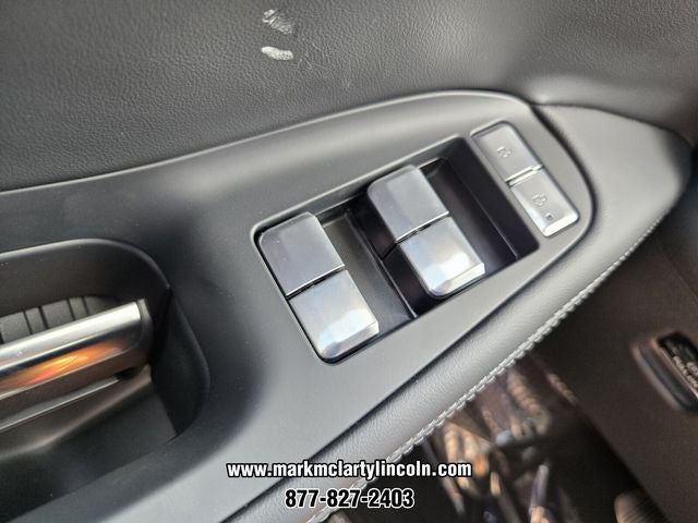 2027 Lincoln Navigator L Premiere