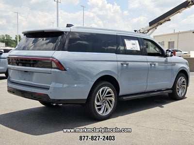 2027 Lincoln Navigator L Premiere
