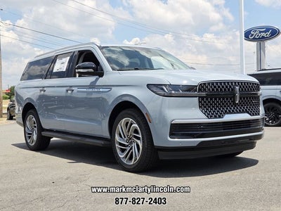 2027 Lincoln Navigator L Premiere