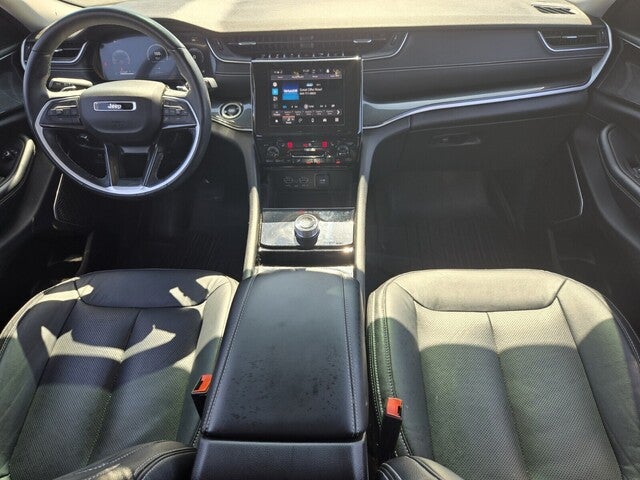 2022 Jeep Grand Cherokee L Laredo