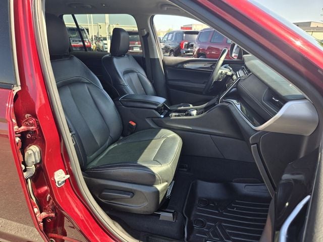 2022 Jeep Grand Cherokee L Laredo