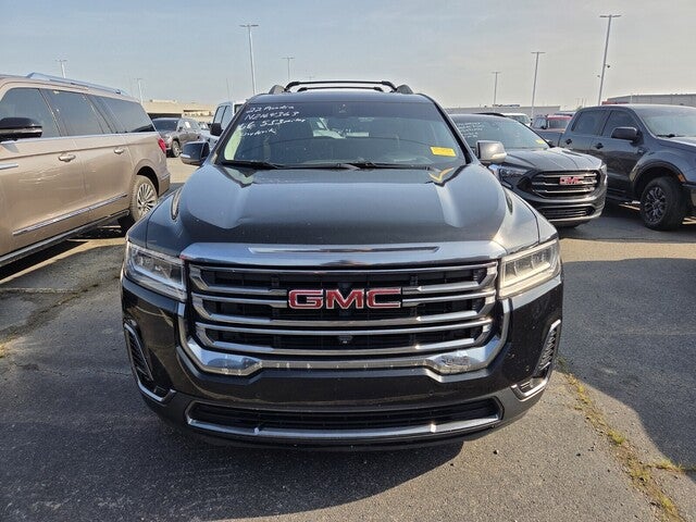 2022 GMC Acadia AT4