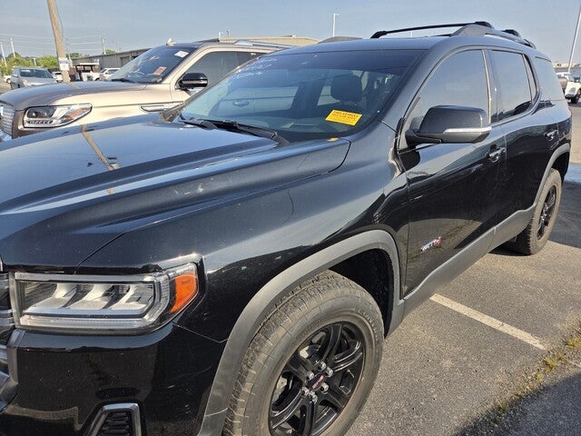 2022 GMC Acadia AT4
