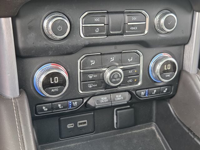 2023 GMC Yukon XL SLT