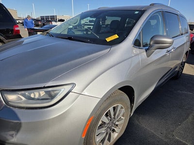 2021 Chrysler Pacifica Touring L