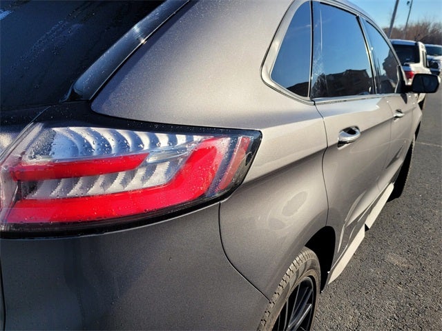 2021 Ford Edge ST Line