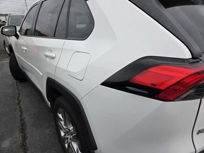 2020 Toyota RAV4 XLE Premium