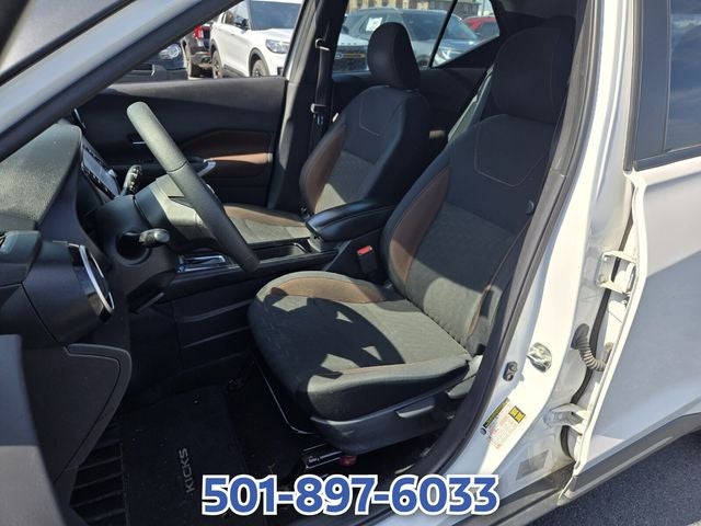 2024 Nissan Kicks SR