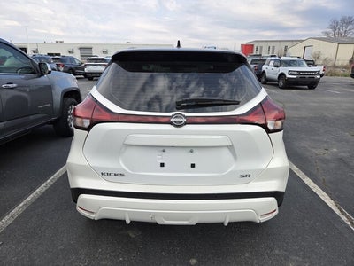 2023 Nissan Kicks SR