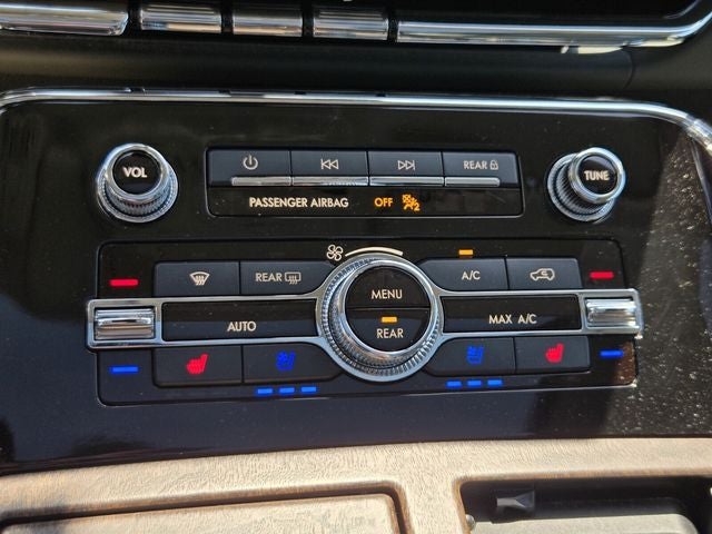 2022 Lincoln Navigator Black Label