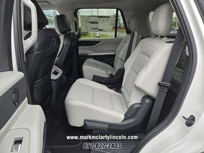 2026 Lincoln Navigator Premiere