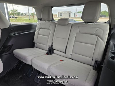 2026 Lincoln Navigator Premiere