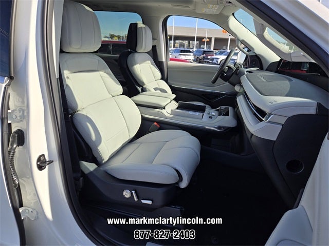 2025 Lincoln Navigator L Reserve