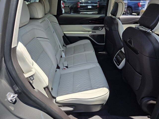 2025 Lincoln Nautilus Black Label