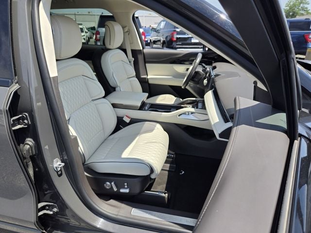 2025 Lincoln Nautilus Black Label