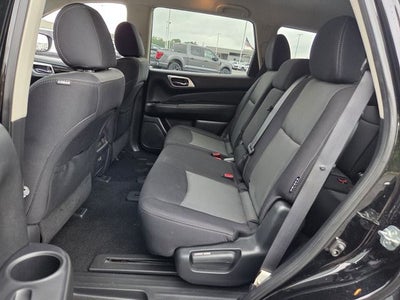 2019 Nissan Pathfinder SV