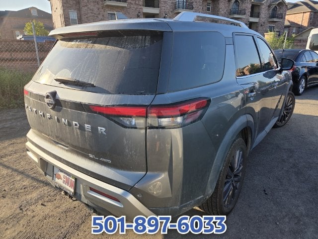 2023 Nissan Pathfinder SL