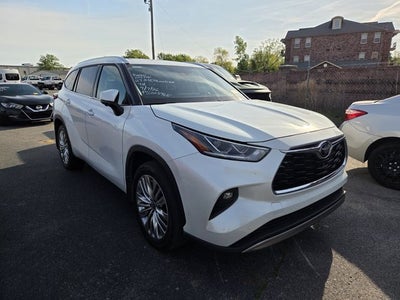 2023 Toyota Highlander Platinum