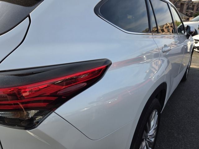 2023 Toyota Highlander Platinum