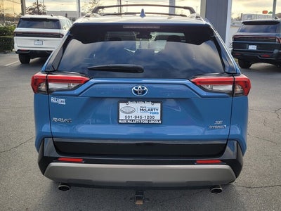2022 Toyota RAV4 Hybrid SE