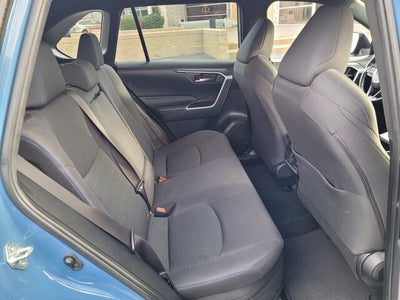 2022 Toyota RAV4 Hybrid SE