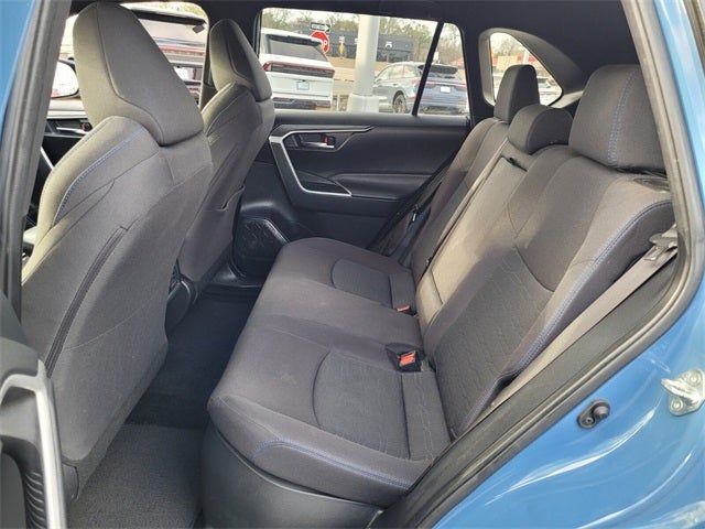 2022 Toyota RAV4 Hybrid SE