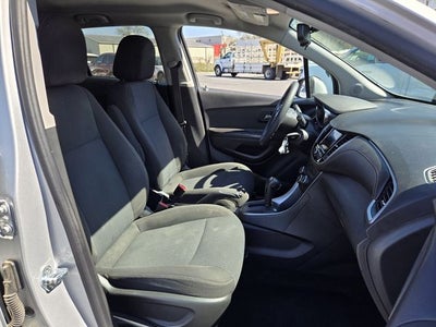 2022 Chevrolet Trax LS