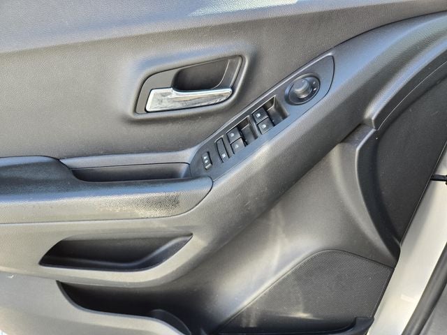 2022 Chevrolet Trax LS