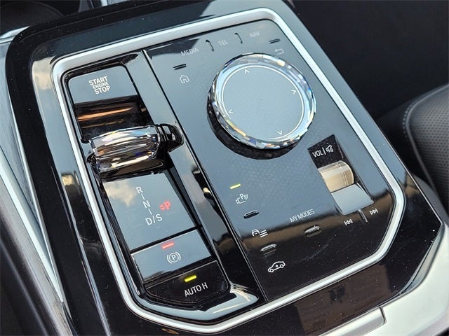 2025 BMW 7 Series 740i xDrive