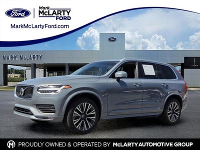 2022 Volvo XC90 T5 Momentum