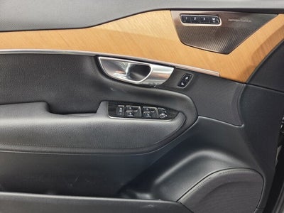 2022 Volvo XC90 T5 Momentum