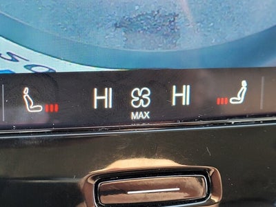 2023 Volvo XC40 B5 Core