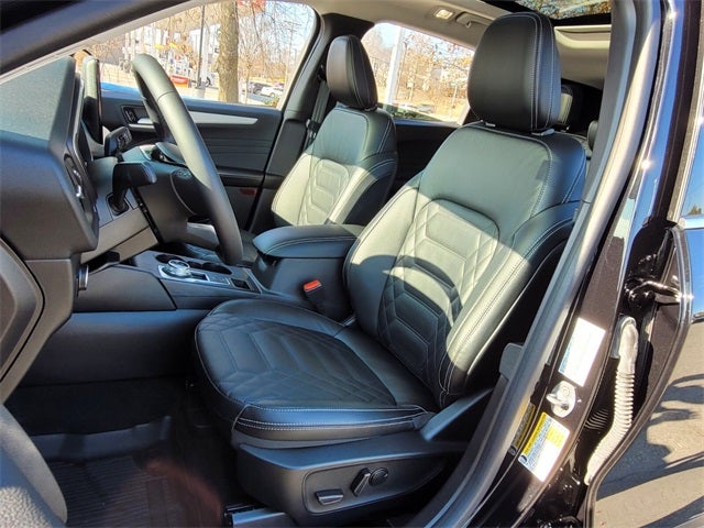 2023 Ford Escape Platinum