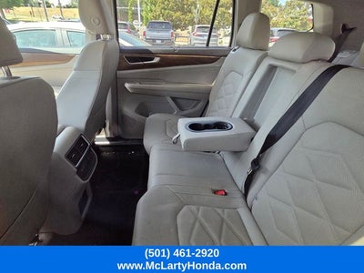 2025 Volkswagen Atlas 2.0T SE w/Technology