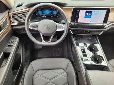 2025 Volkswagen Atlas 2.0T SE w/Technology