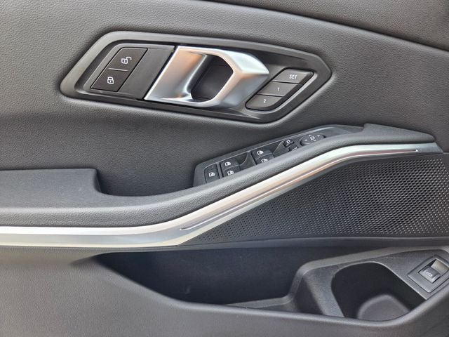 2025 BMW 3 Series 330i