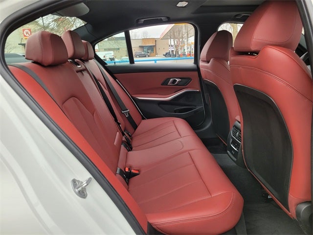 2025 BMW 3 Series 330i xDrive