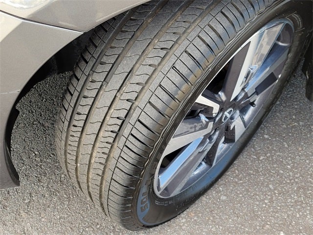 2023 Nissan Versa 1.6 SV