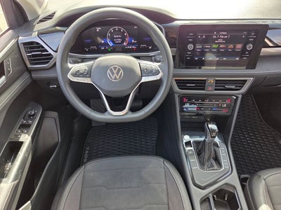 2025 Volkswagen Taos 1.5T SE Black