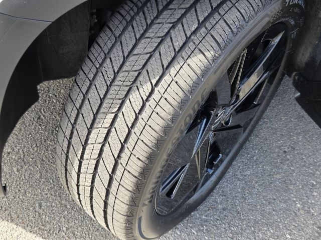 2025 Volkswagen Taos 1.5T SE Black